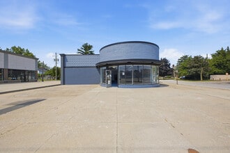 14222 Fort St, Southgate, MI for lease Interior Photo- Image 1 of 34