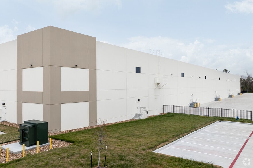 7491 Rankin Rd, Humble, TX for lease - Building Photo - Image 3 of 6