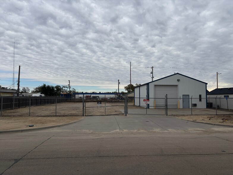 1438 S Handley St, Wichita, KS for lease - Building Photo - Image 3 of 11