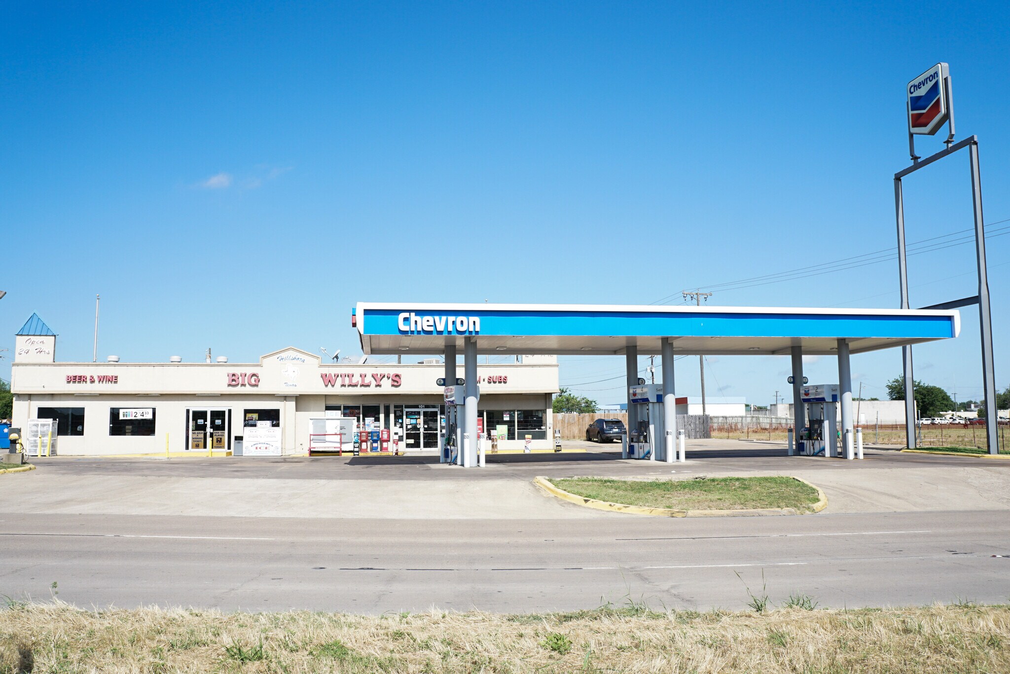 101 I 35 Hwy NW, Hillsboro, TX for sale Primary Photo- Image 1 of 1