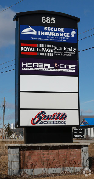 685 Riddell Rd, Orangeville, ON for lease - Building Photo - Image 3 of 4