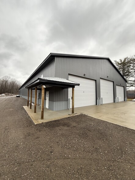 6179 Blue Star Hwy, Saugatuck, MI for lease - Primary Photo - Image 1 of 2