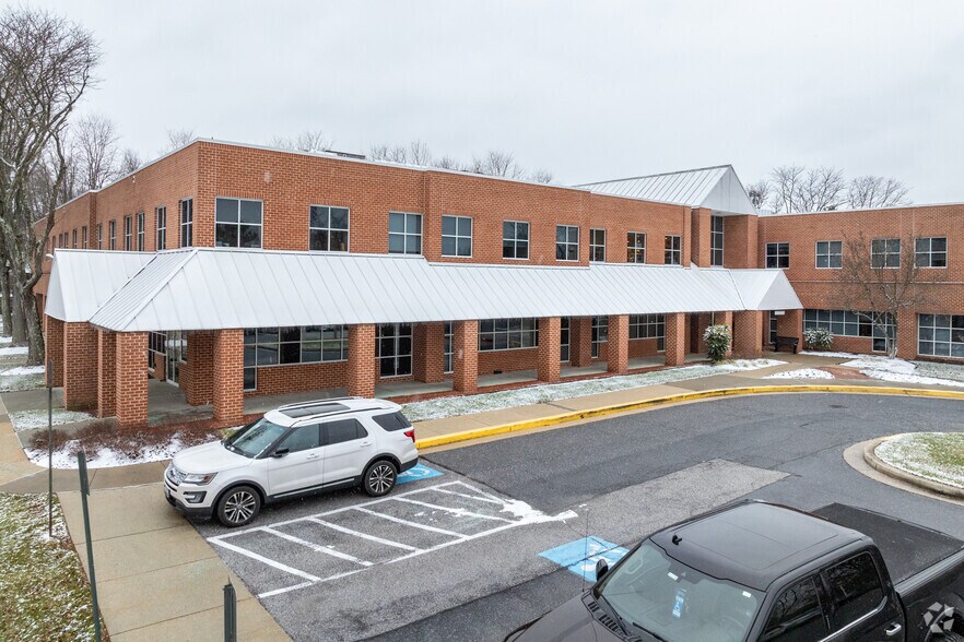 4801 Dorsey Hall Dr, Ellicott City, MD for lease - Building Photo - Image 1 of 4