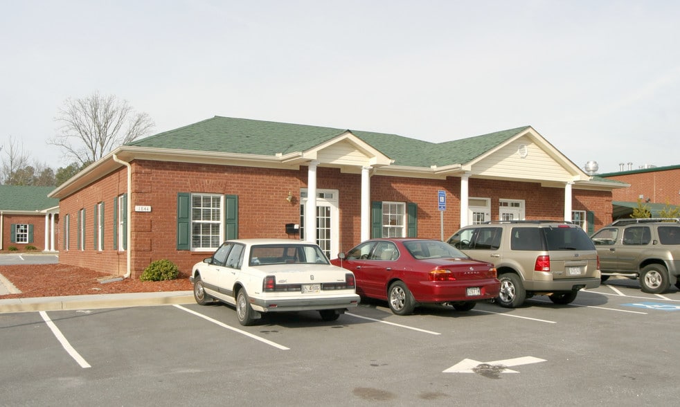 1844 Old Norcross Rd, Lawrenceville, GA for lease - Building Photo - Image 3 of 4