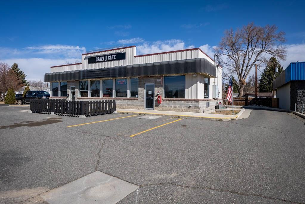 551 W Coulter Ave, Powell, WY 82435