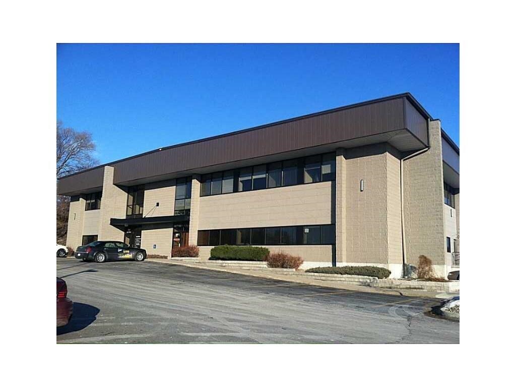 240-260 33rd Ave SW, Cedar Rapids, IA for sale Building Photo- Image 1 of 1