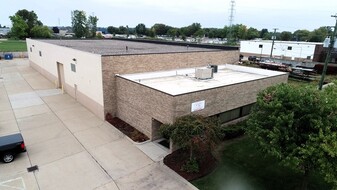 6621 Cotter Ave, Sterling Heights MI - Warehouse