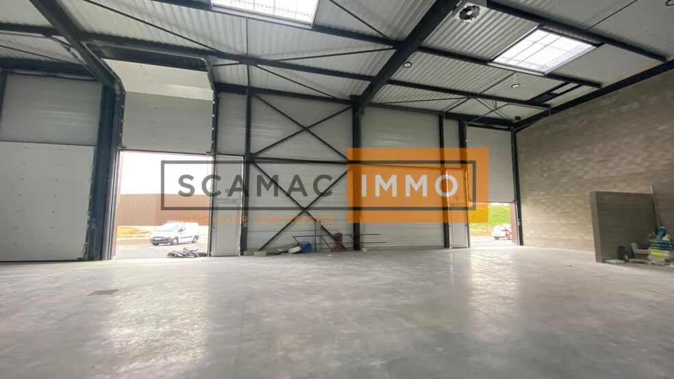 Flex in Buchelay for sale - Building Photo - Image 3 of 5