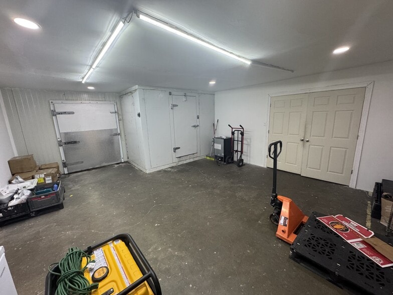 3102 S Ruby Ave, Gonzales, LA for lease - Building Photo - Image 3 of 7