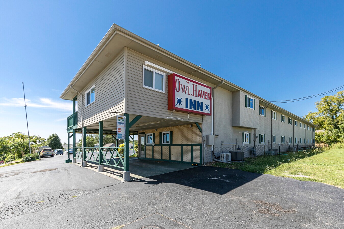 1309 Elizabeth Dr, Stockton, MO 65785