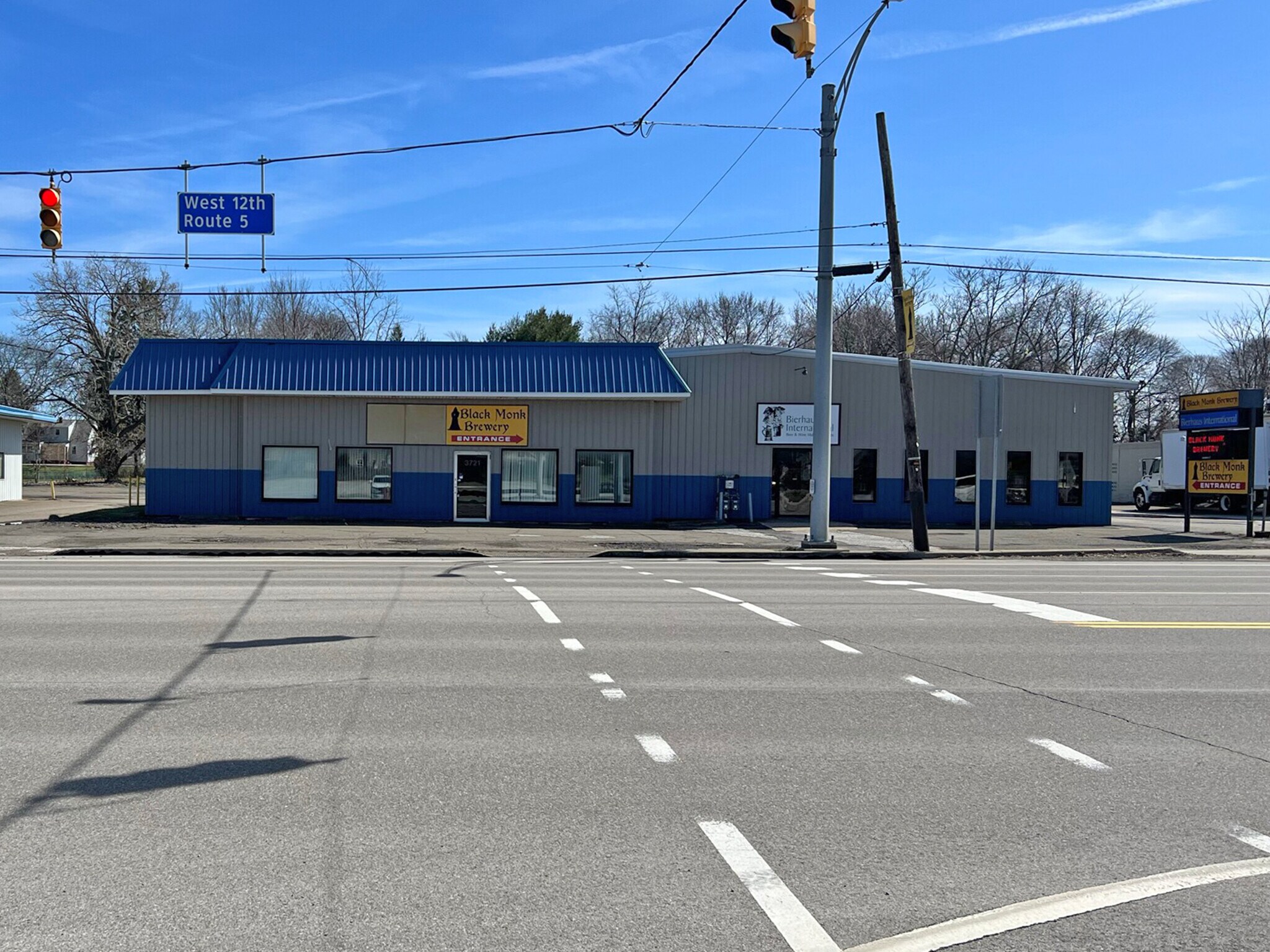 3721 W 12th St, Erie, PA 16505