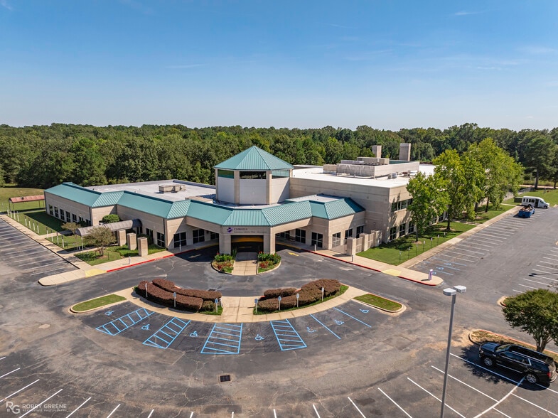 9425 Healthplex Dr, Shreveport, LA for sale - Primary Photo - Image 1 of 17