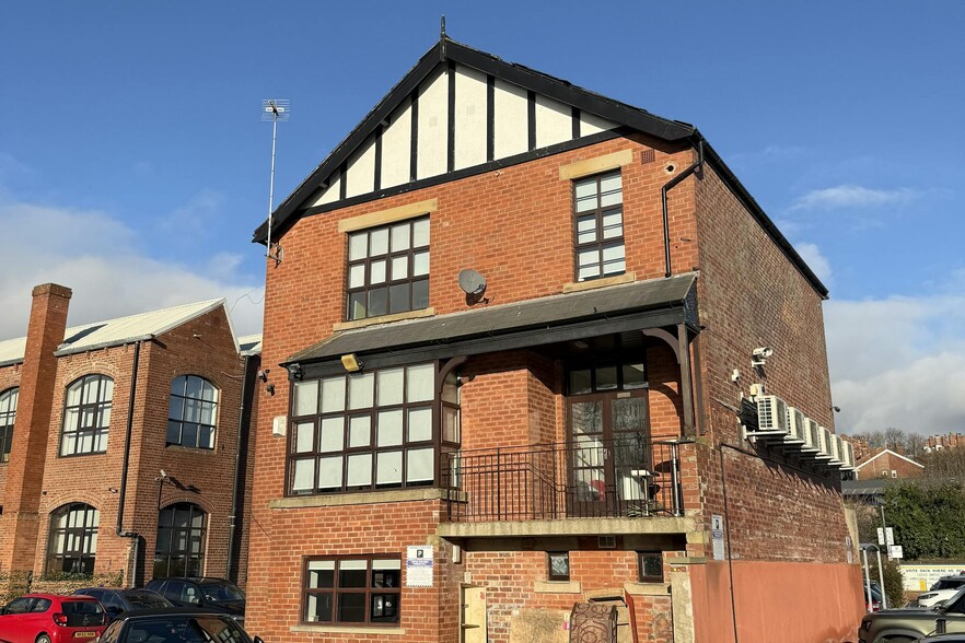 423 Kirkstall Rd, Leeds for lease - Building Photo - Image 2 of 3