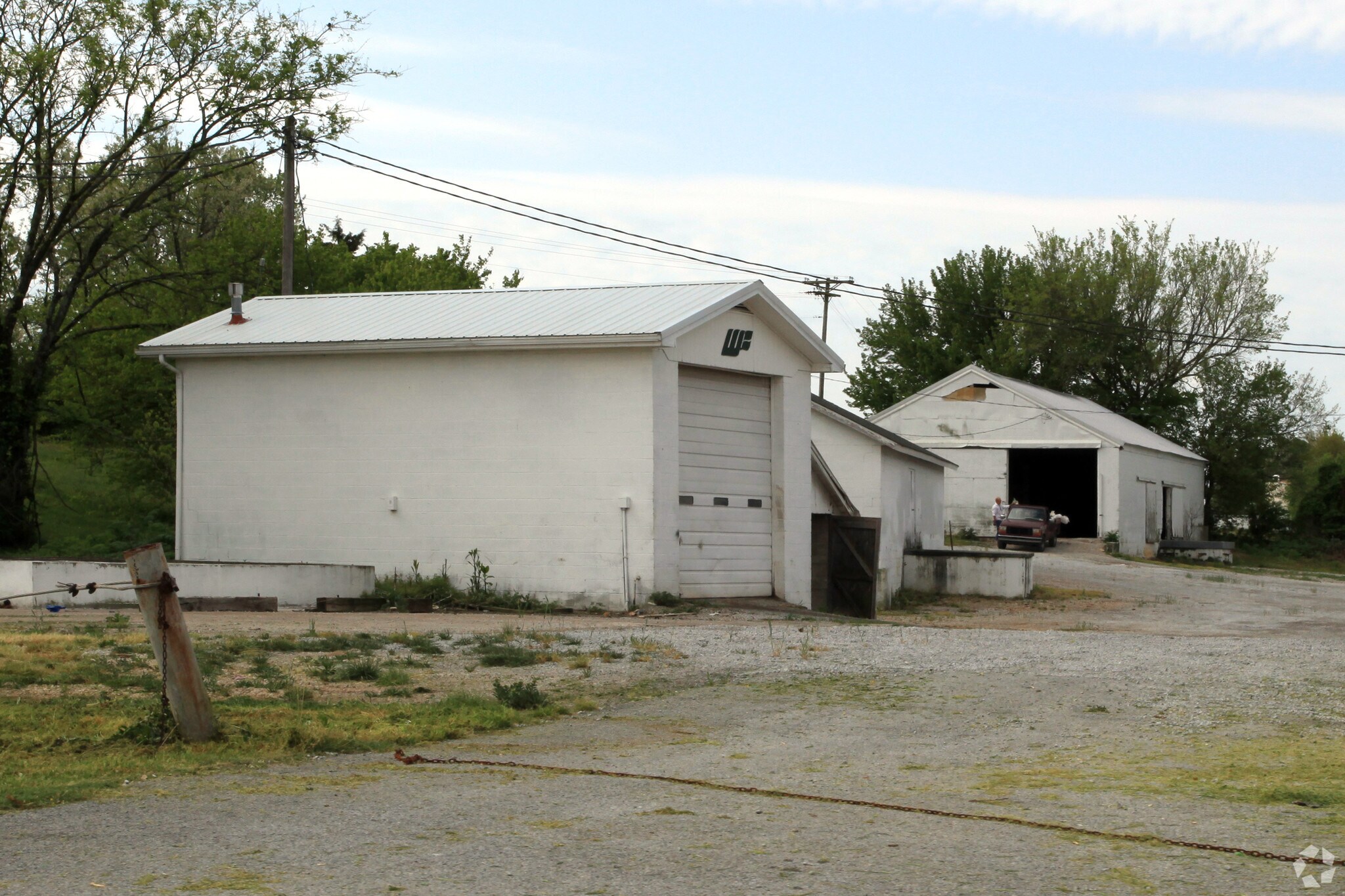 100 Broad St, Campbellsville, KY for sale Primary Photo- Image 1 of 1