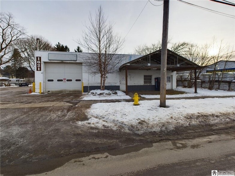 1621 Washington St, Olean, NY for sale - Primary Photo - Image 1 of 26