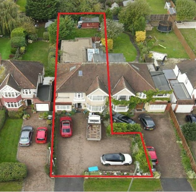 355-357 London Rd, Ewell for sale Primary Photo- Image 1 of 1