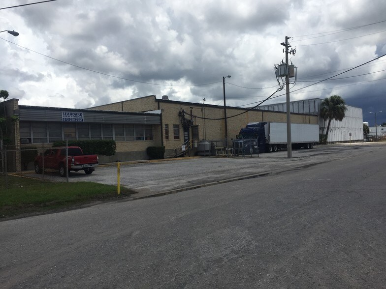 5601 Anderson Rd, Tampa, FL 33614