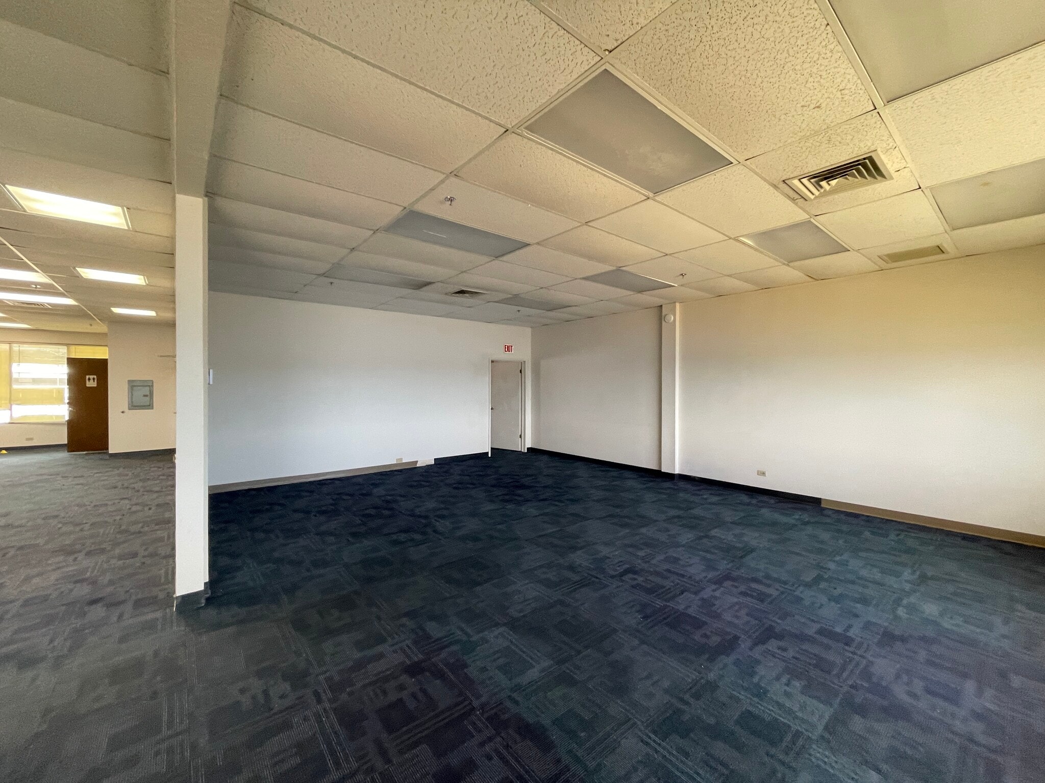 98025 Hekaha St, Aiea, HI 96701 Harbor Center