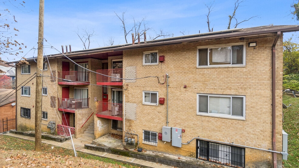 3035-3037 Stanton Rd SE, Washington, DC for sale - Building Photo - Image 2 of 14