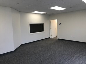 377 Rubin Center Dr, Fort Mill, SC for lease Interior Photo- Image 2 of 4