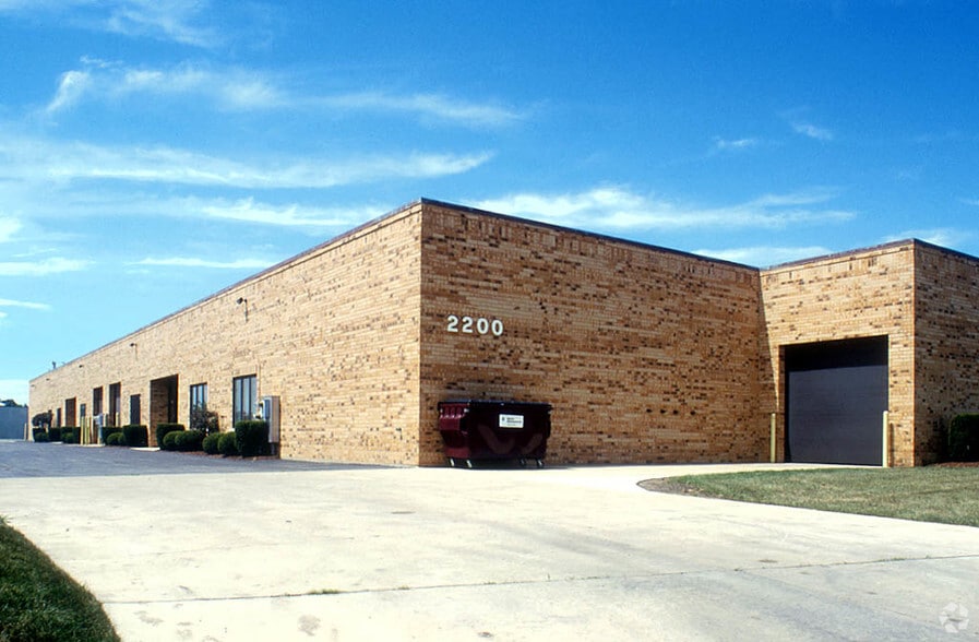 2200 S Park Ave, Streamwood, IL for lease - Other - Image 2 of 5