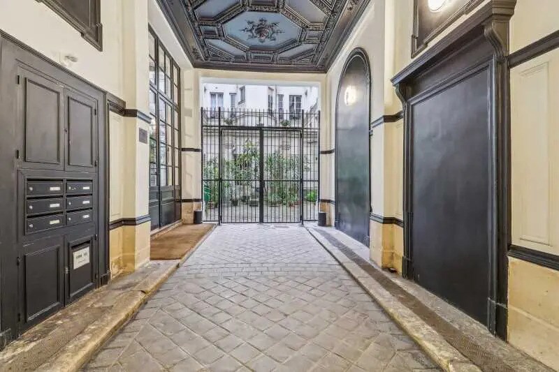 17 Boulevard Saint-Martin, Paris for lease - Lobby - Image 1 of 13