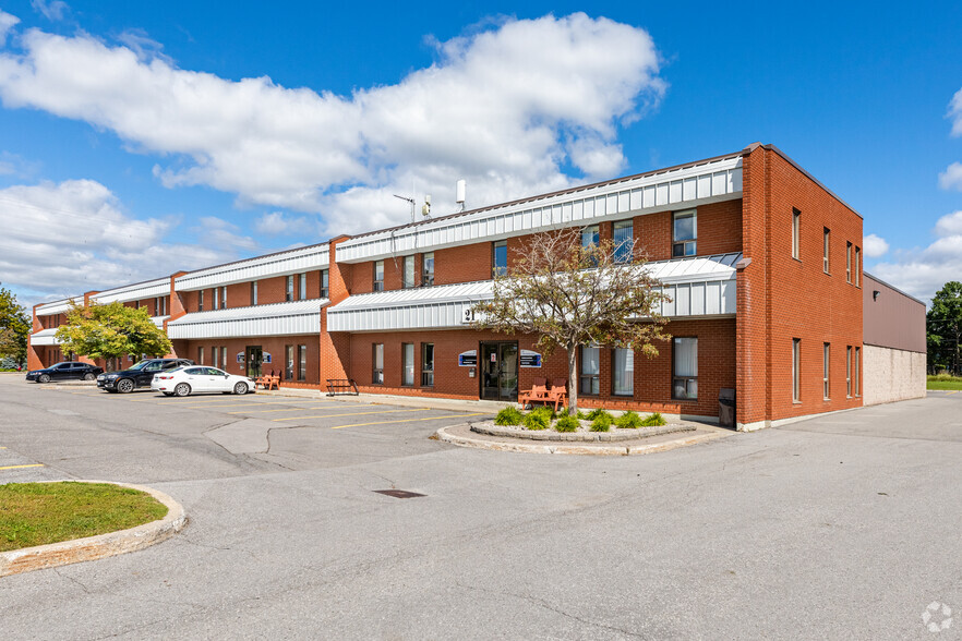 21 Concourse Gate, Ottawa, ON for lease - Primary Photo - Image 1 of 6