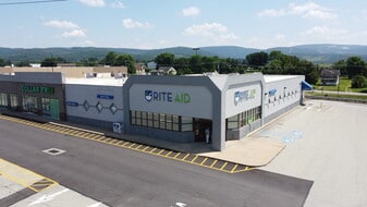 200-208 Resort Plaza Dr, Blairsville PA - Storefront Property