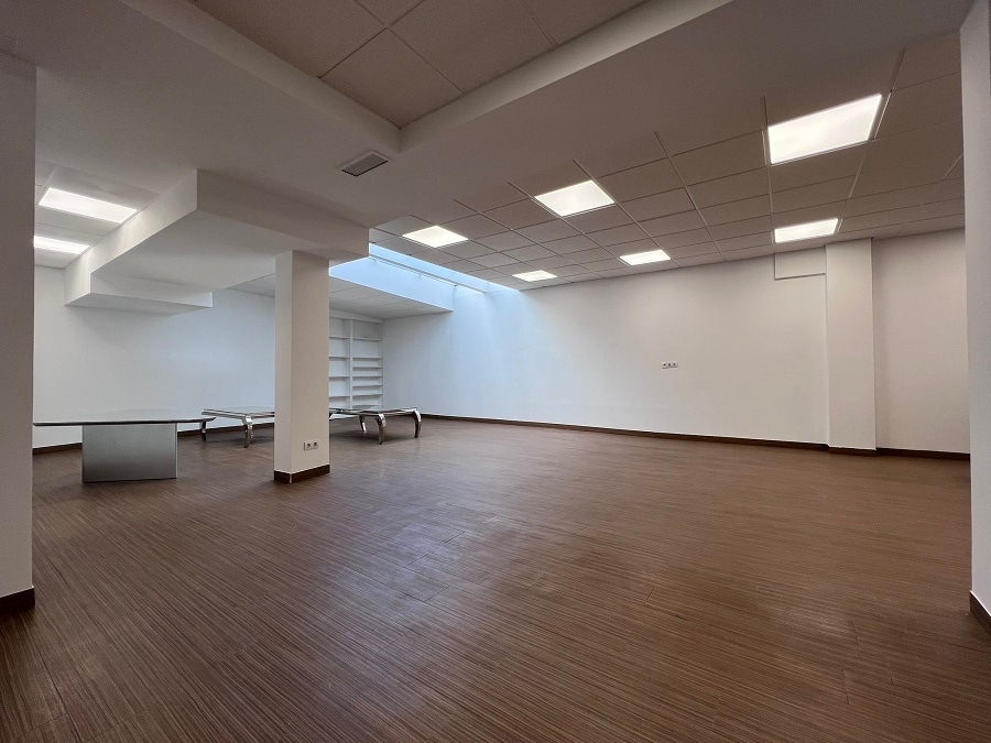 Retail in Madrid, Madrid for lease Interior Photo- Image 1 of 4