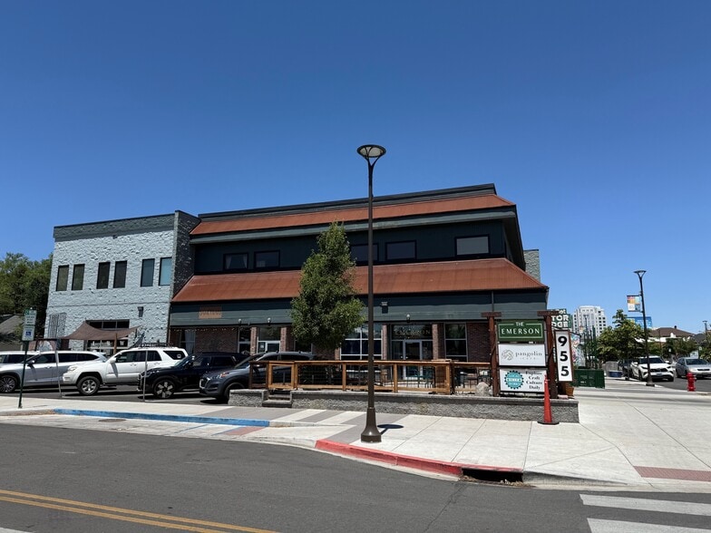 955 S Virginia St, Reno, NV for lease - Building Photo - Image 1 of 7