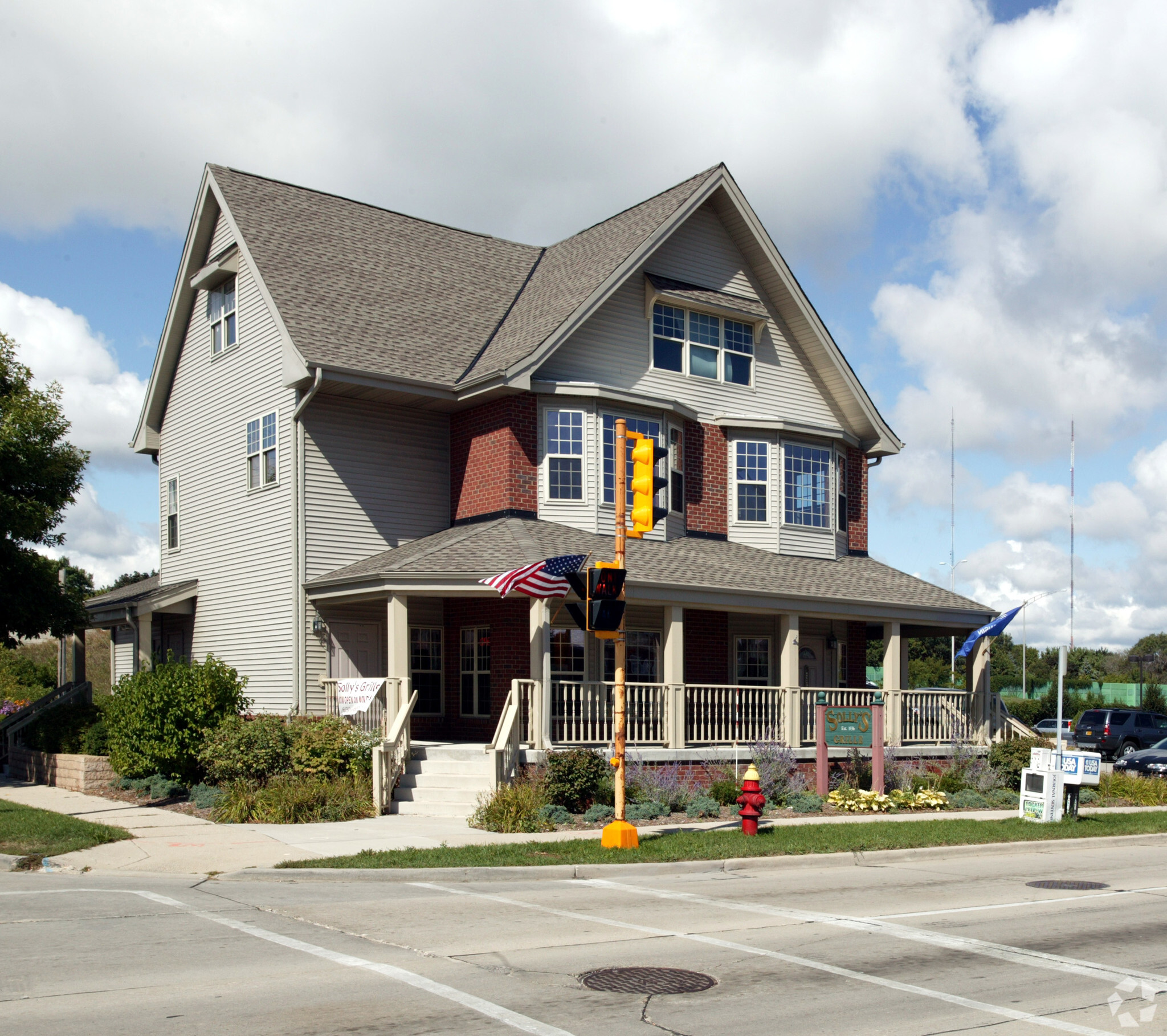 4629 N Port Washington Rd, Milwaukee, WI for sale Building Photo- Image 1 of 29