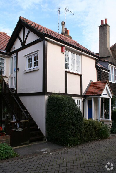 Lower Teddington Rd, Kingston Upon Thames for lease - Building Photo - Image 1 of 1