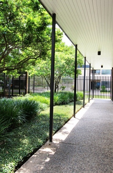 131 Brooks St, Sugar Land, TX for lease - Building Photo - Image 2 of 9