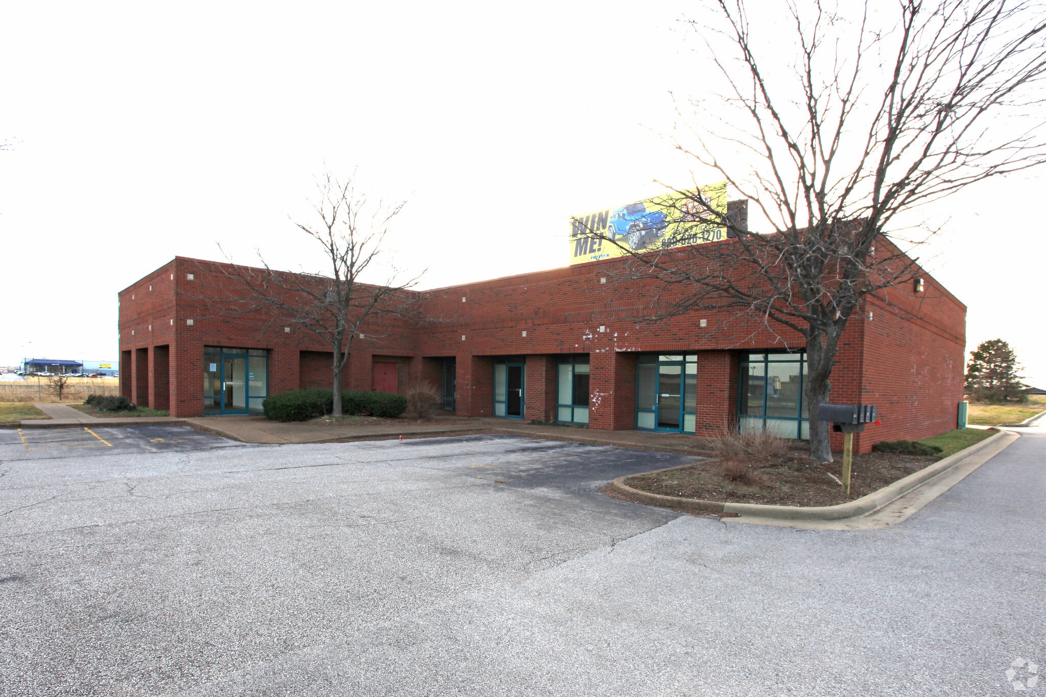 6724 E Morgan Ave, Evansville, IN for lease Primary Photo- Image 1 of 8