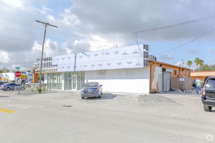 475 NE 167th St, Miami, FL for lease - Building Photo - Image 3 of 6