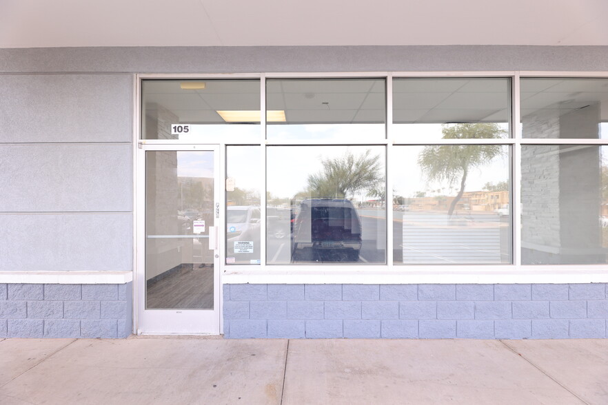 4645 E Broadway Rd, Phoenix, AZ for lease - Building Photo - Image 2 of 10