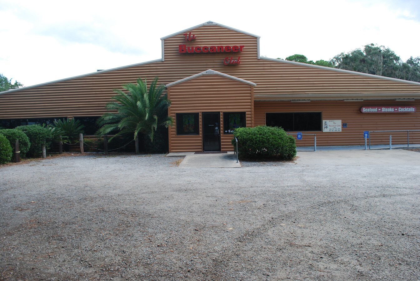 1236 Buccaneer Club Rd, Townsend, GA 31331