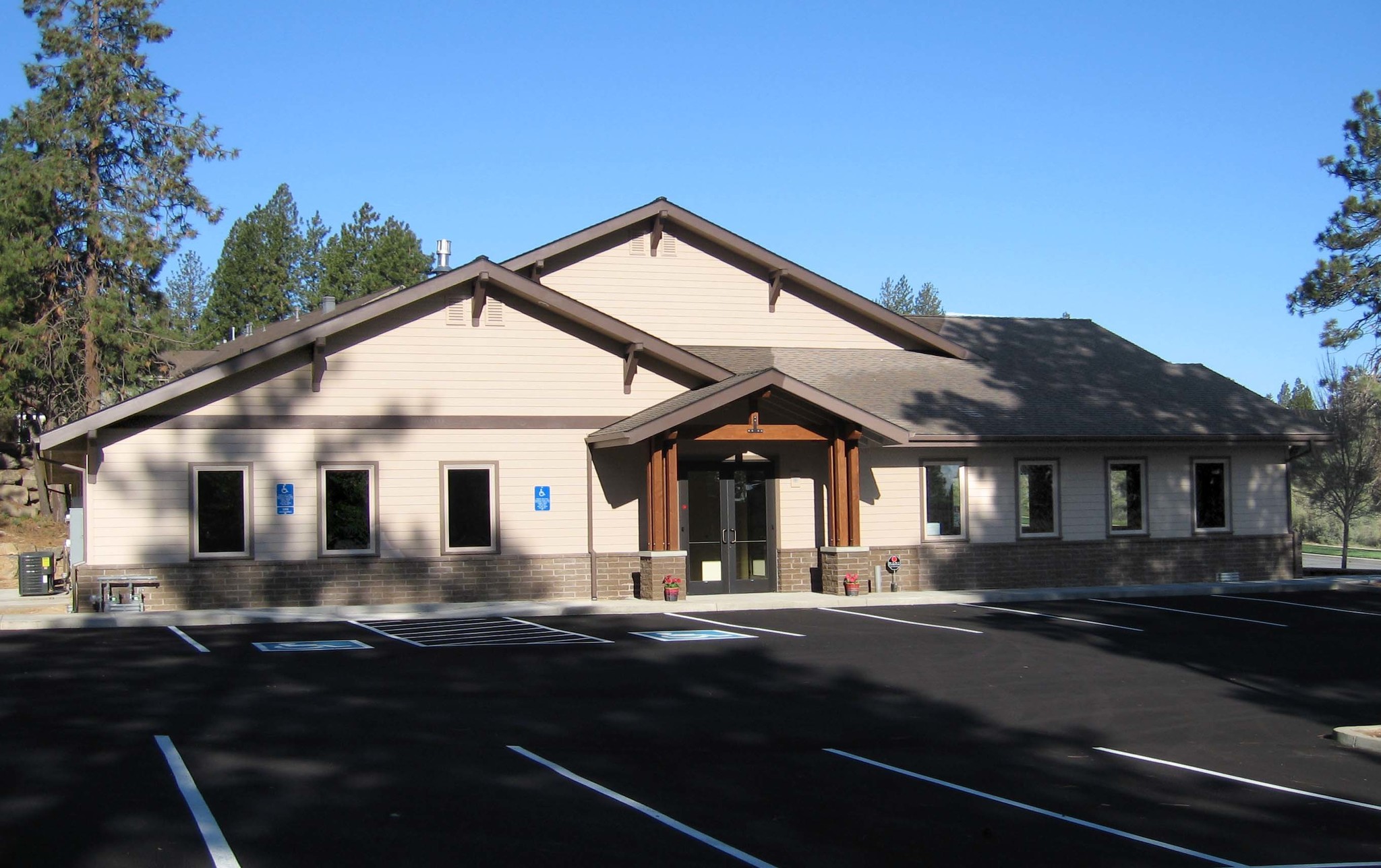 1715 SW Chandler Ave, Bend, OR for lease Primary Photo- Image 1 of 13