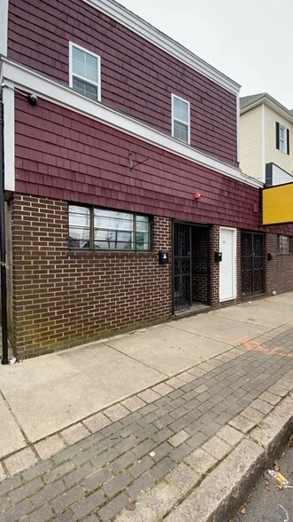 343-345 Rivet St, New Bedford, MA for sale - Building Photo - Image 1 of 1