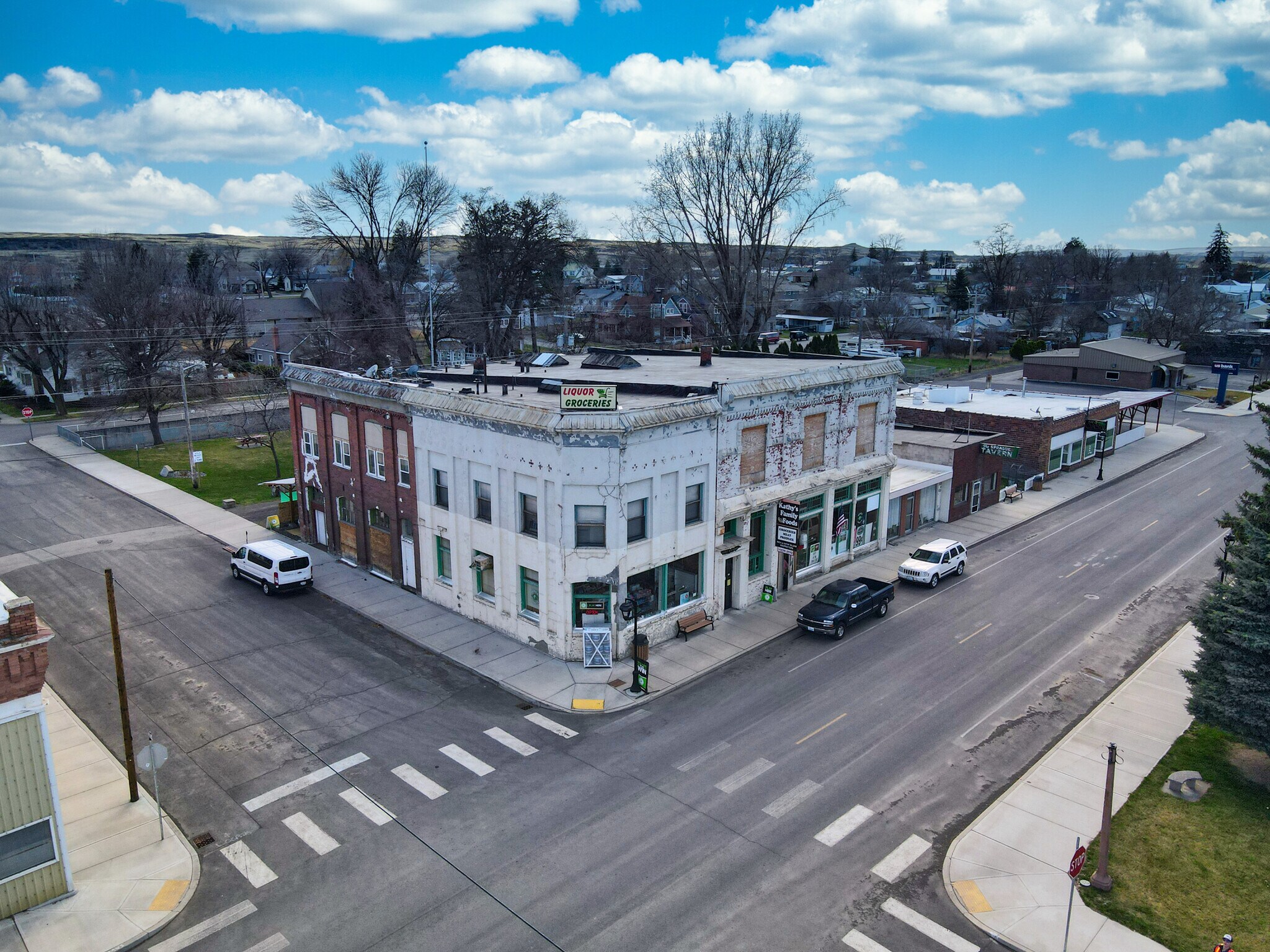 201 W 1st St, Sprague, WA 99032 Kathy's Family Market