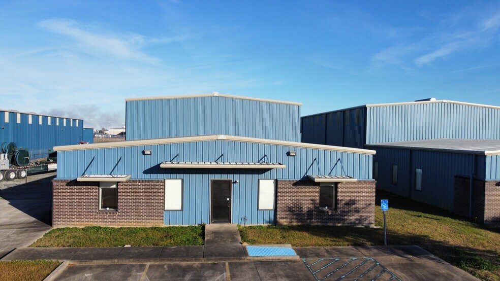 1022 Qcp Park Dr, Broussard, LA for sale - Building Photo - Image 1 of 1