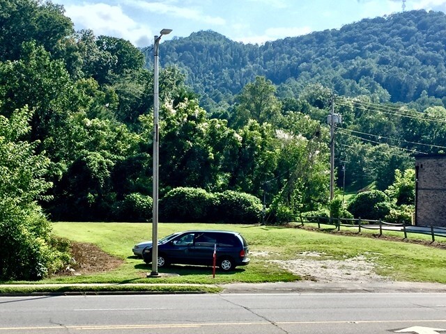 E Main St, Sylva, NC for sale - Primary Photo - Image 1 of 1