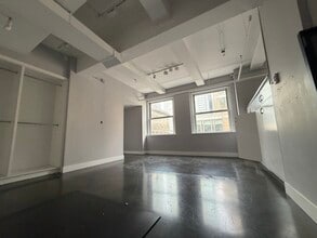 1528 Walnut St, Philadelphia, PA for lease Interior Photo- Image 2 of 5