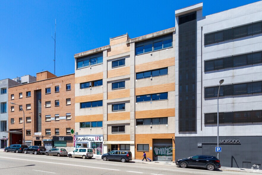 Calle Emilio Muñoz, 7, Madrid, Madrid for sale - Building Photo - Image 1 of 2