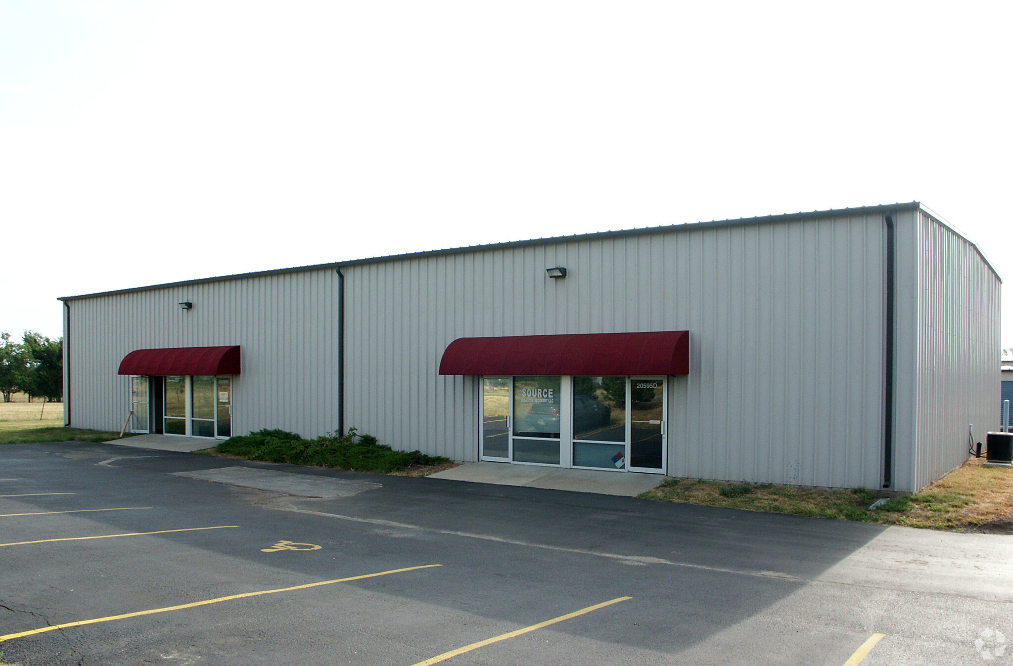 20595 Metcalf Ave, Stilwell, KS for lease Building Photo- Image 1 of 2