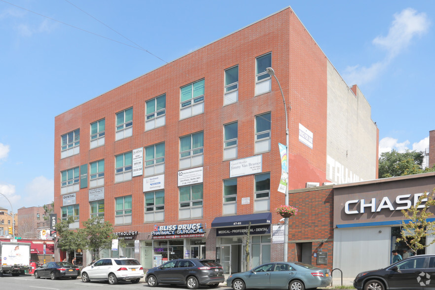 47-01 Queens Blvd, Sunnyside, NY for lease - Building Photo - Image 2 of 5