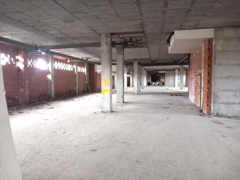 Retail in Santa Fe for sale - Building Photo - Image 2 of 12