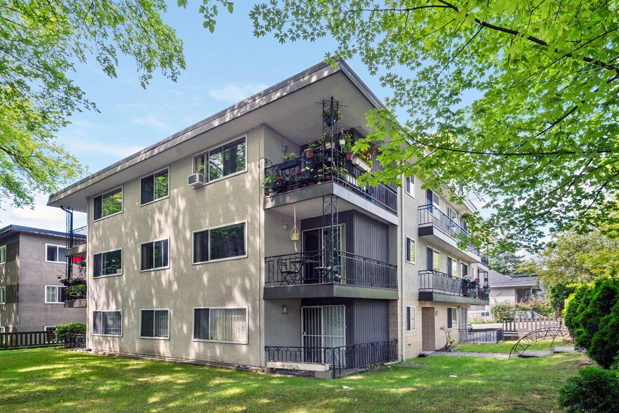 1665 Cotton Dr, Vancouver, BC for sale - Building Photo - Image 1 of 9