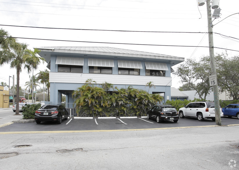 1500 E Las Olas Blvd, Fort Lauderdale, FL for lease - Building Photo - Image 3 of 12