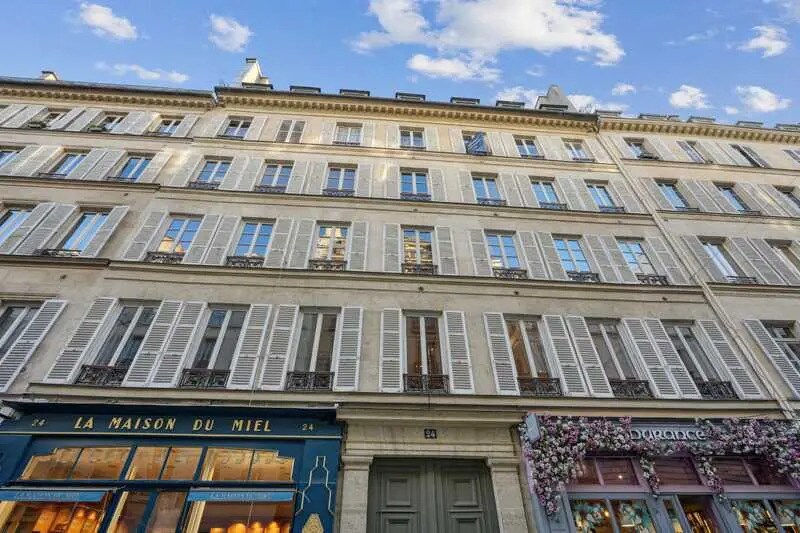 Office in Paris for sale - Building Photo - Image 2 of 11